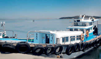 항구에 정박중인 송도호