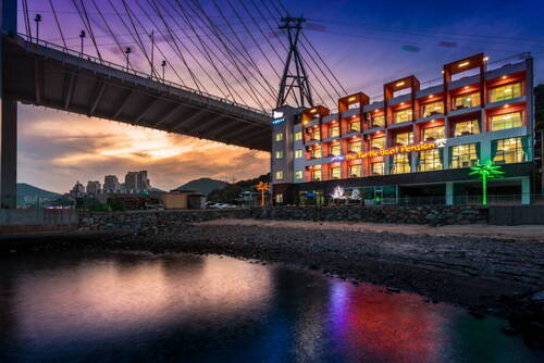 거북선펜션 전경