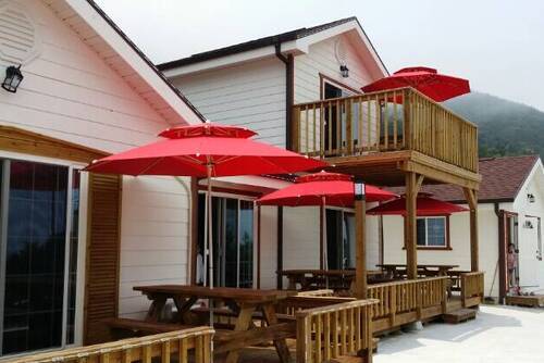 추억애 민박 외관