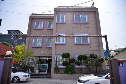 나비잠 게스트하우스 외부사진