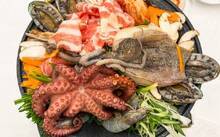 돌문어해물삼합