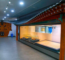 진남관 유물전시관