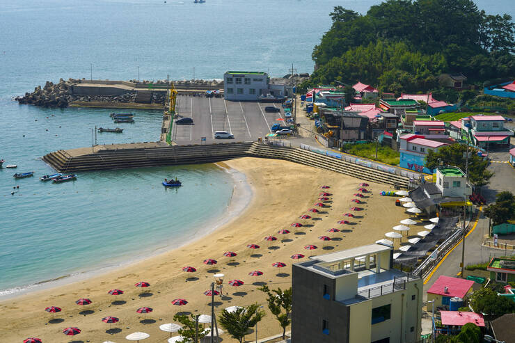 모사금해수욕장