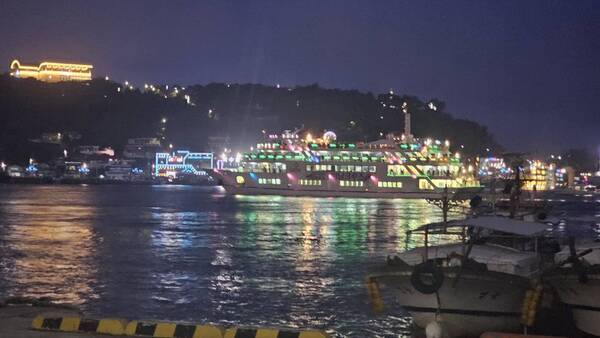 낭만적인 밤바다