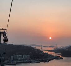 여수로는 처음으로 가족을 다녀왔습니다.  장소마다 아름다운 여수를 글로 담아보았습니다.   제목 : 여수야 오동도야
