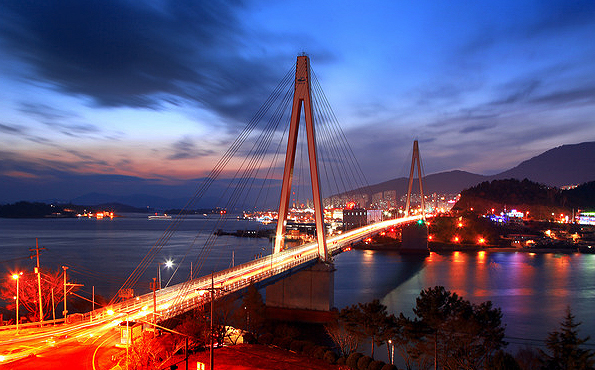 돌산대교의 야경