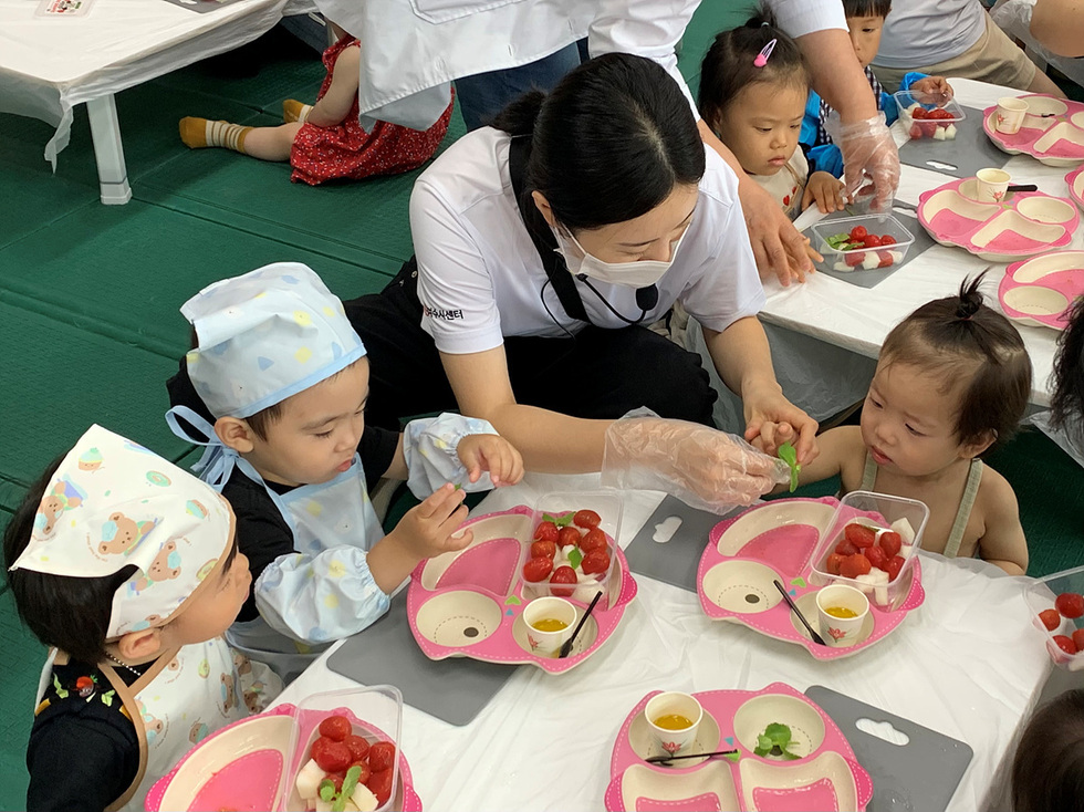 3 여수시 어린이·사회복지급식관리지원센터, ‘토마토 체험관 교육’ 성료