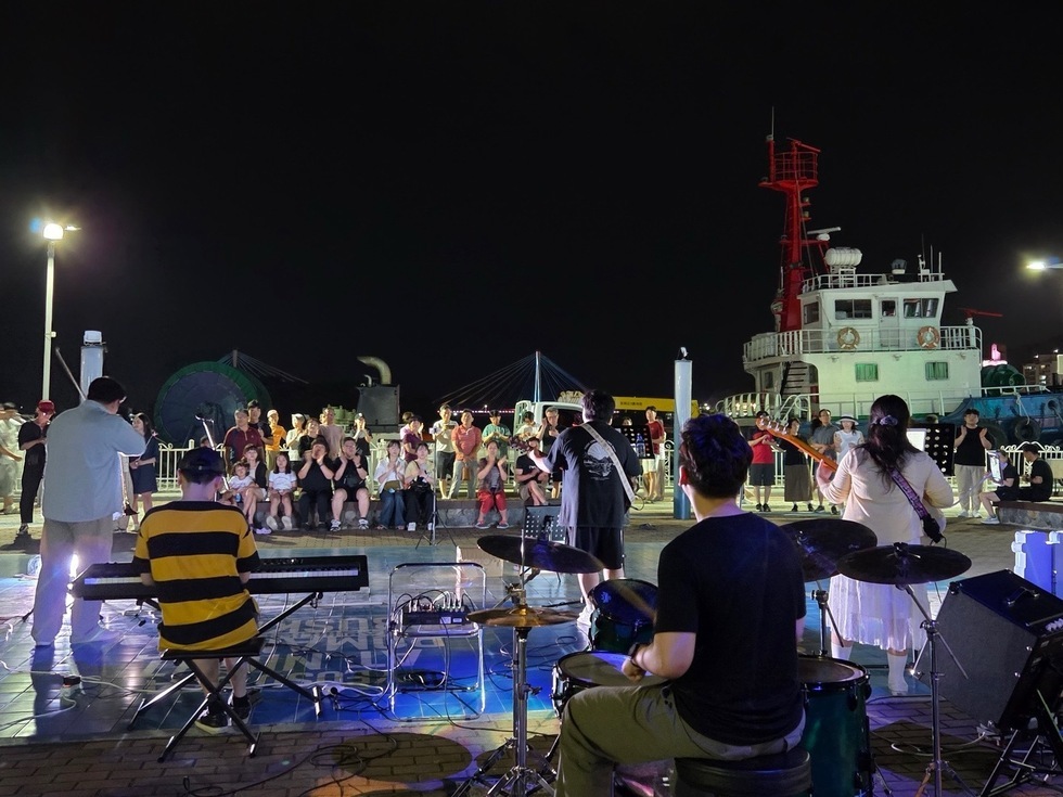 7-1 여수밤바다 낭만버스킹, 문화체육관광부 ‘로컬100’ 선정.jpg