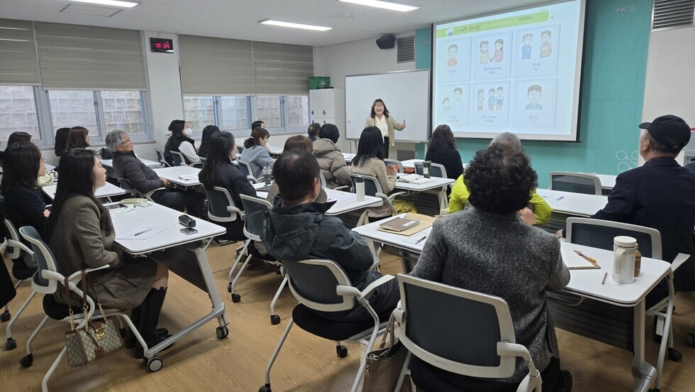 8 여수시, 글로벌 시민 양성을 위한 2026년 시민외국어교육 운영.jpg