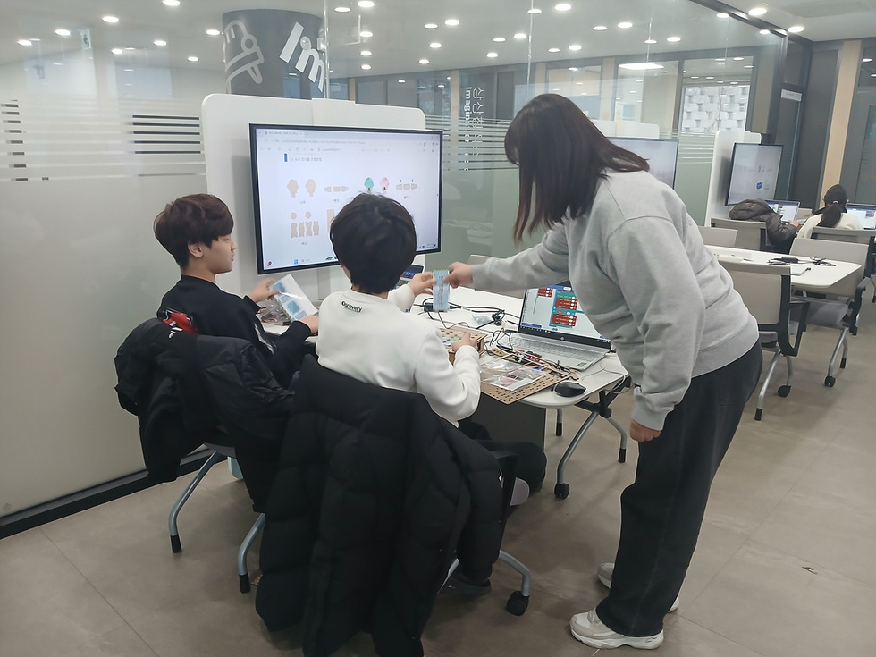 5-2 여수시 이순신도서관, ‘상상창작소’ 주말 수강생 모집.jpg