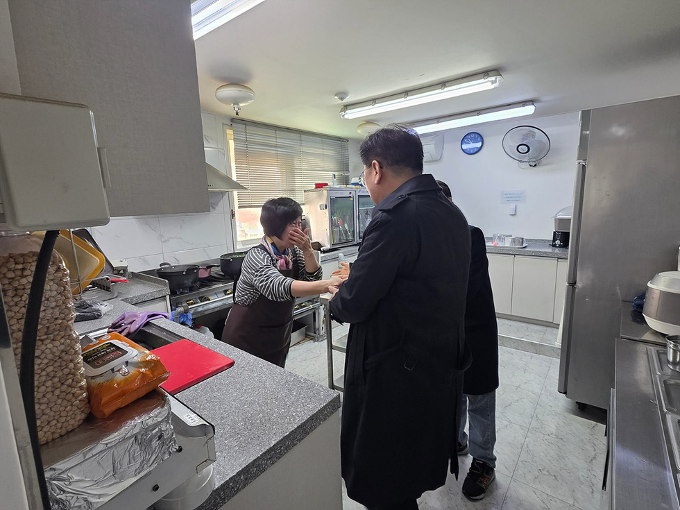 [추가 2-2] 여수시 정현구 부시장, 여수학숙 현장 방문.jpg