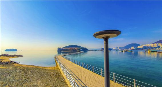 Bridge to Jangdo Island in Ungcheon