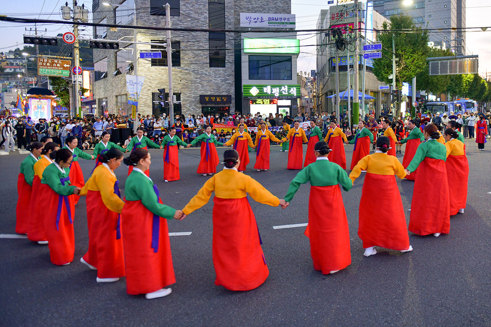 56th Yeosu Geobuksun Festival