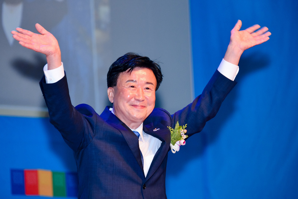 民選8期麗水市発足、チョン・ギミョン市政「疎通と和合、幸福の麗水へ！」